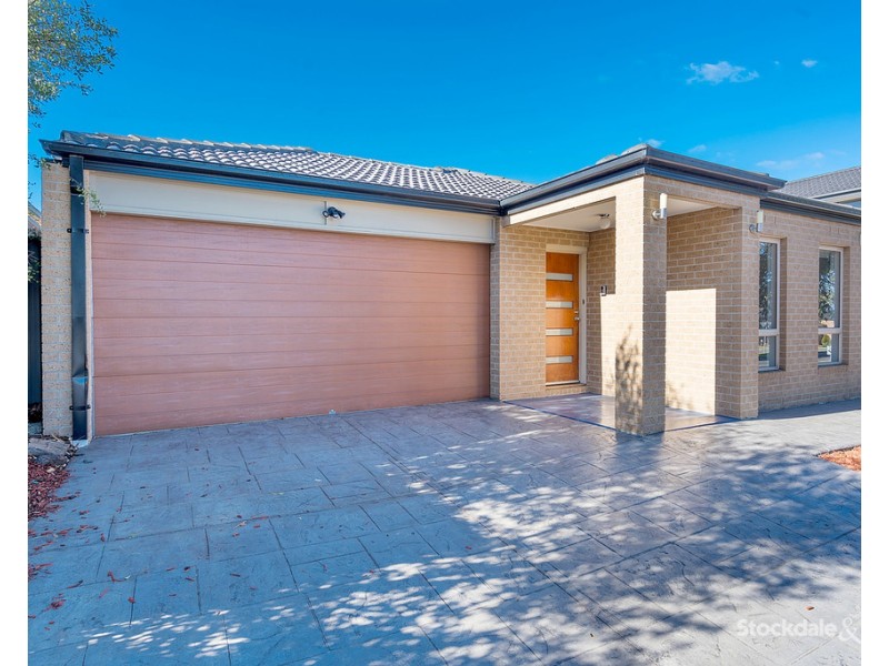 68 Huntington Drive, Craigieburn VIC 3064