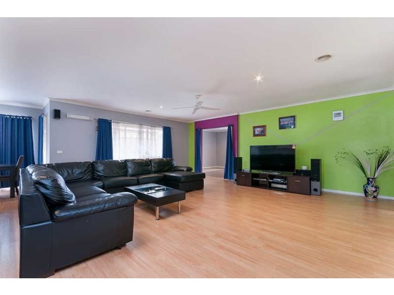 17 Princes Circuit, Craigieburn VIC 3064