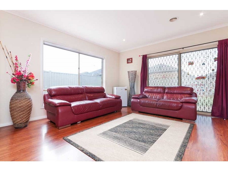 4 Princes Circuit, Craigieburn VIC 3064