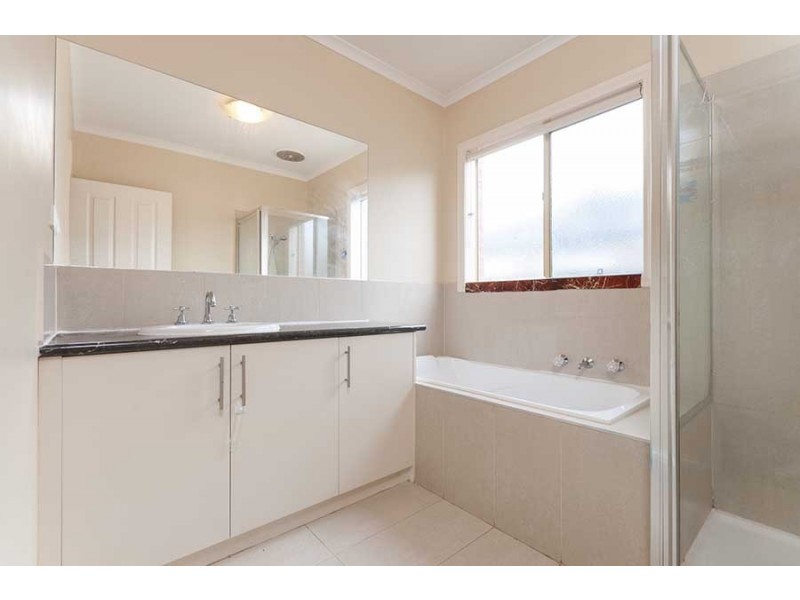 4 Princes Circuit, Craigieburn VIC 3064