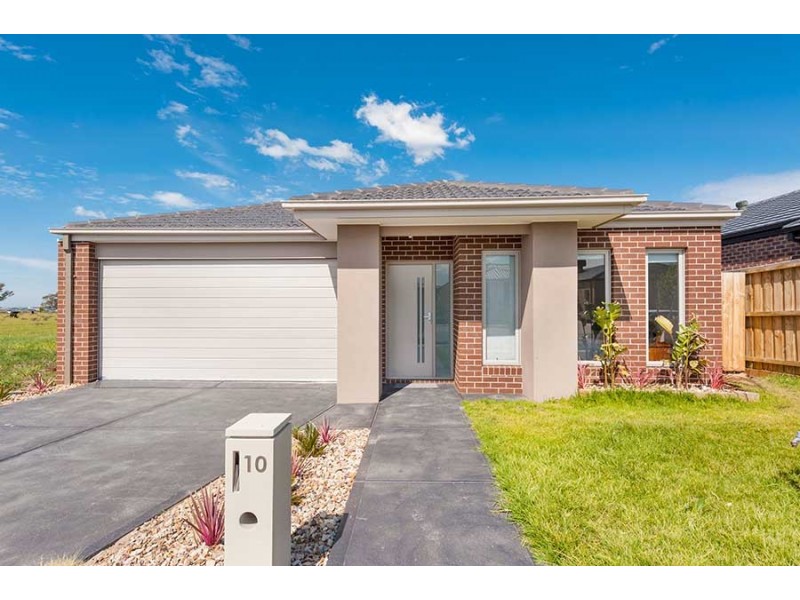 10 Honeydew Street, Mickleham VIC 3064