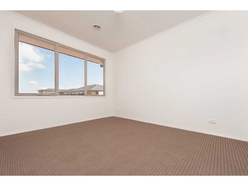 12 Violet Place, Craigieburn VIC 3064