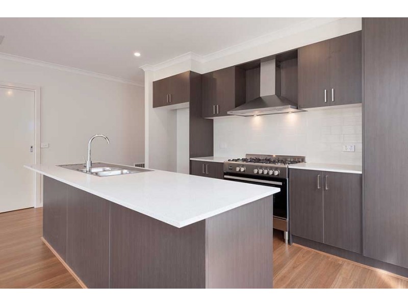 36 Bluebell Drive, Craigieburn VIC 3064