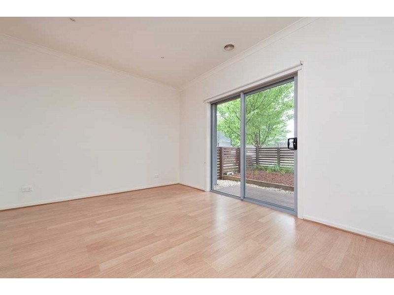 6/8 Moresby Court, Craigieburn VIC 3064