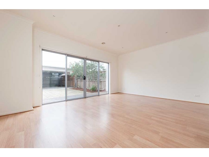 6/8 Moresby Court, Craigieburn VIC 3064