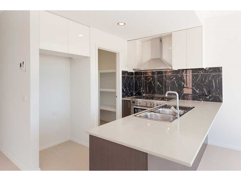 465 Grand Blvd, Craigieburn VIC 3064