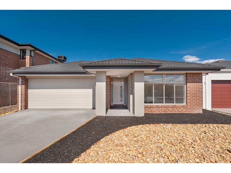 19 Revielle Way, Mickleham VIC 3064