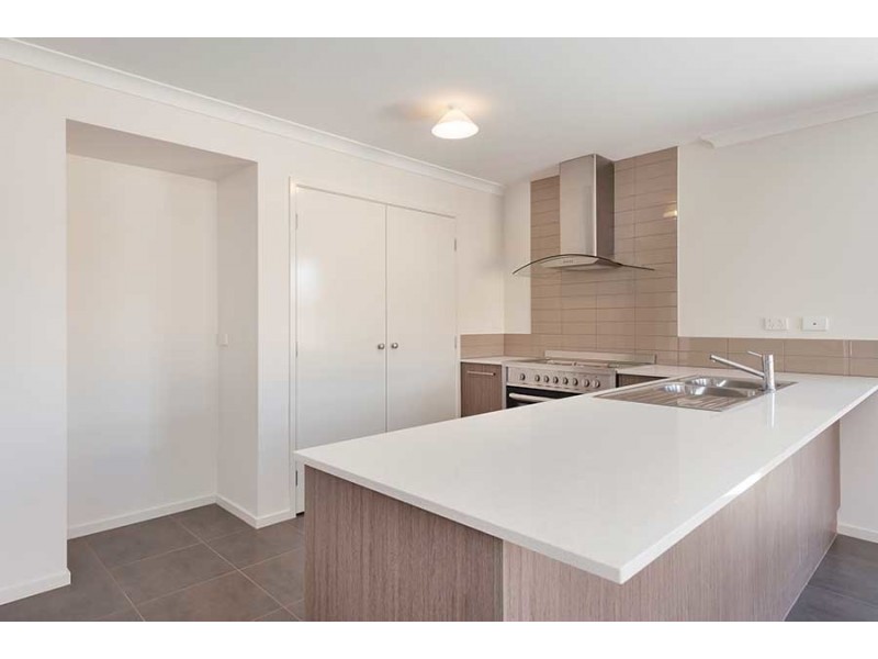 19 Revielle Way, Mickleham VIC 3064