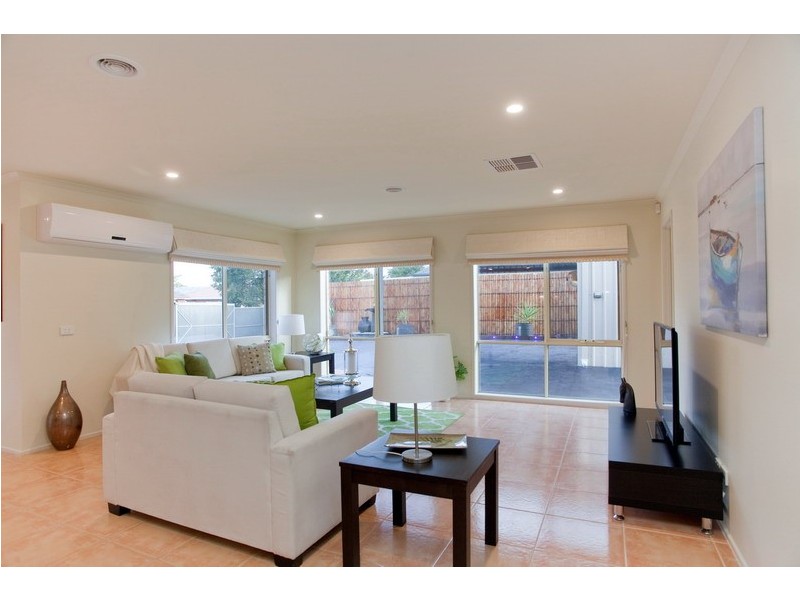 10 William Hovell Pass, Craigieburn VIC 3064