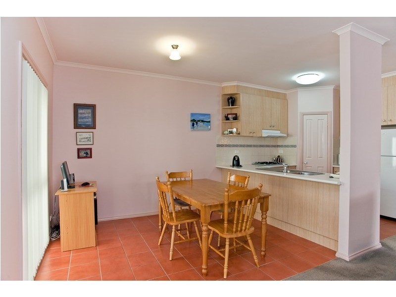 10 Castlebury Place, Craigieburn VIC 3064