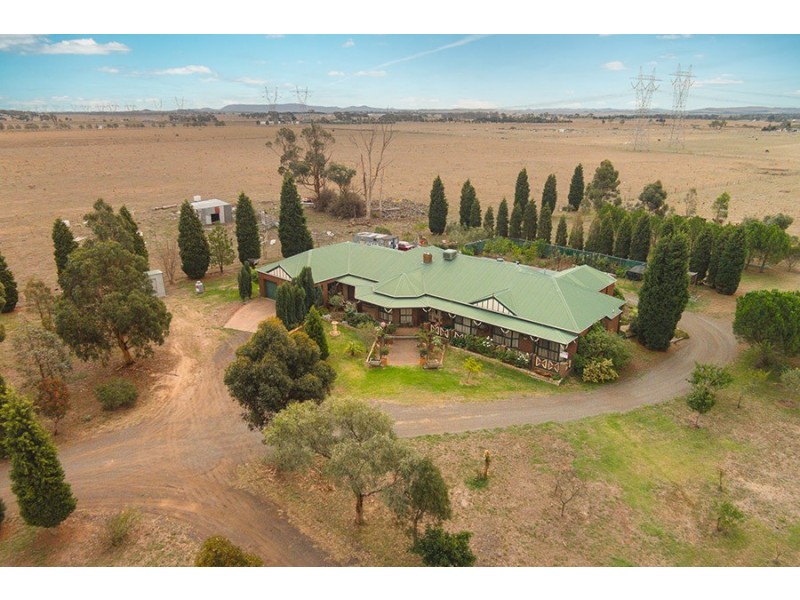 30 Kinloch Court, Craigieburn VIC 3064