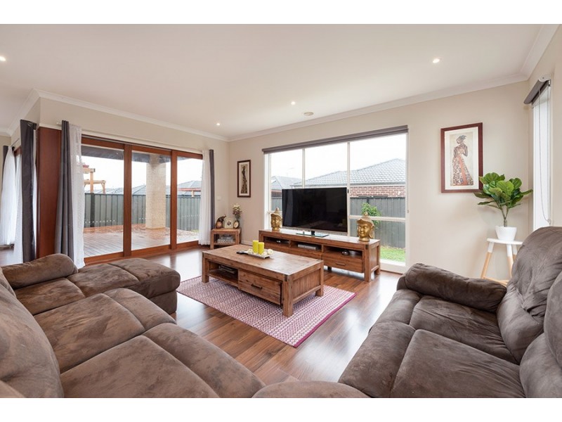 10 Penfold Street, Craigieburn VIC 3064