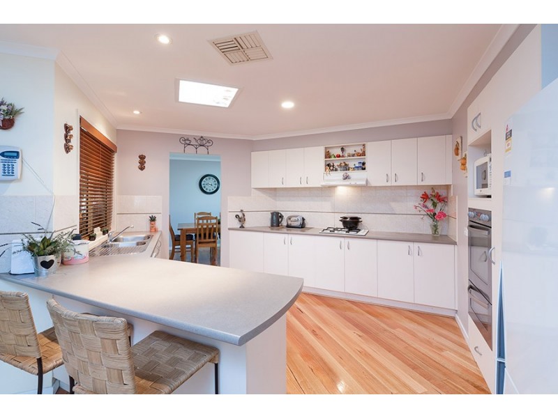 30 Mulberry Pass, Craigieburn VIC 3064