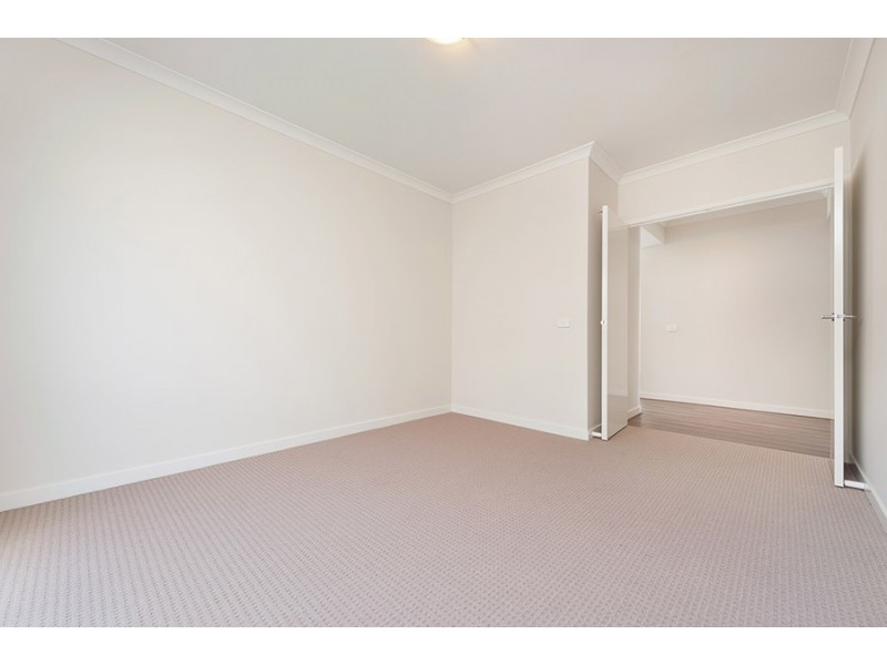 18 Moonlight Way, Mickleham VIC 3064