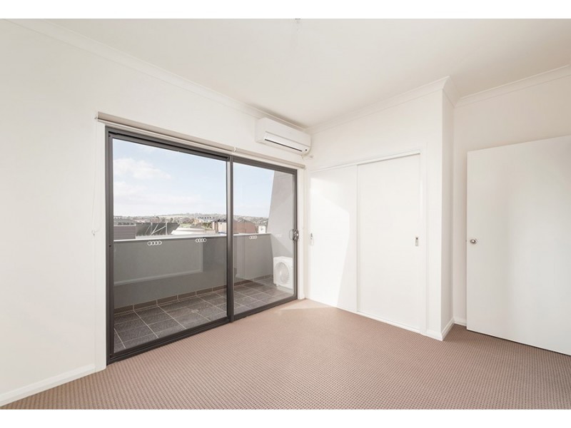 2 1/27 Punt Street, Craigieburn VIC 3064