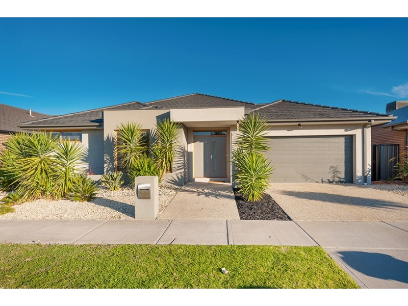 48 Middlesborough Drive, Craigieburn VIC 3064