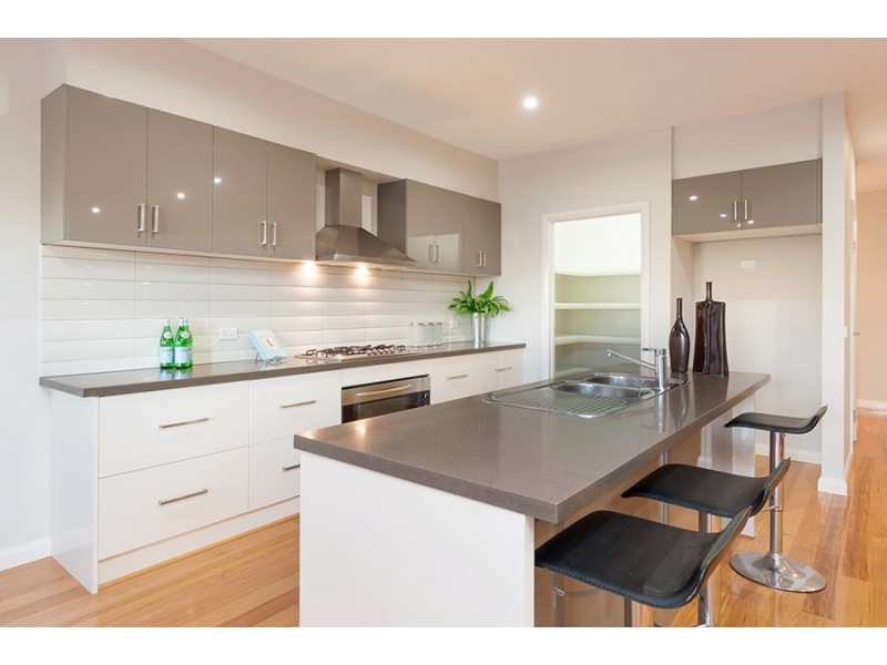 48 Middlesborough Drive, Craigieburn VIC 3064