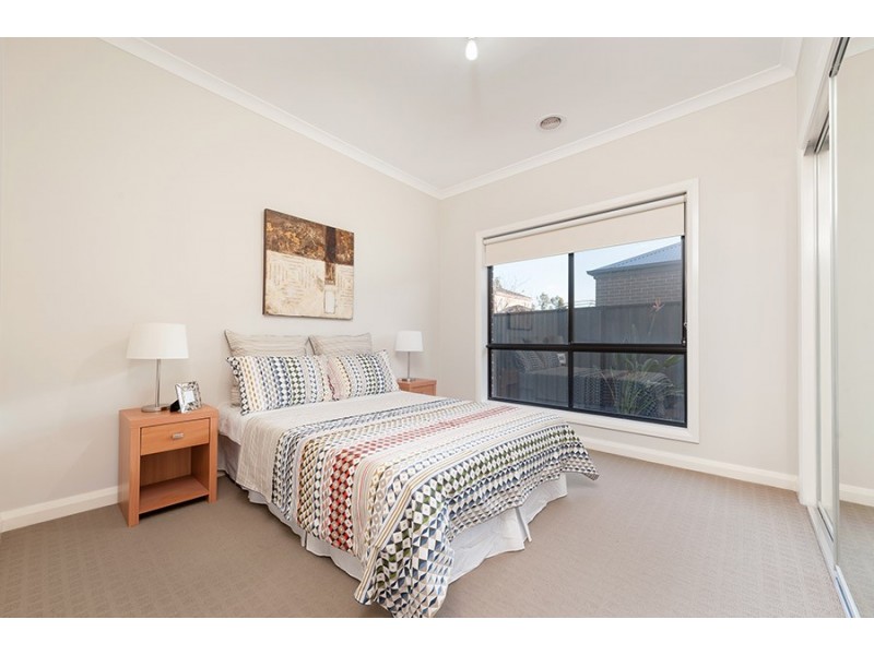 48 Middlesborough Drive, Craigieburn VIC 3064