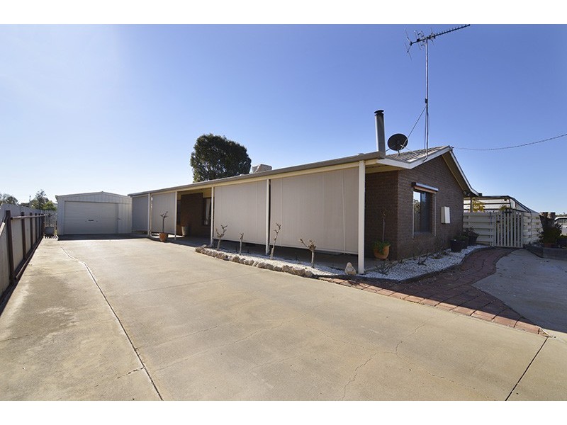 17 Ryder Crescent, Wentworth NSW 2648