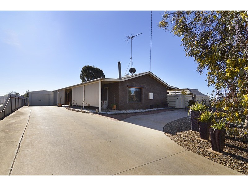 17 Ryder Crescent, Wentworth NSW 2648