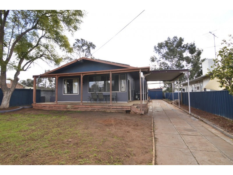 665 Woomera Avenue, Red Cliffs VIC 3496