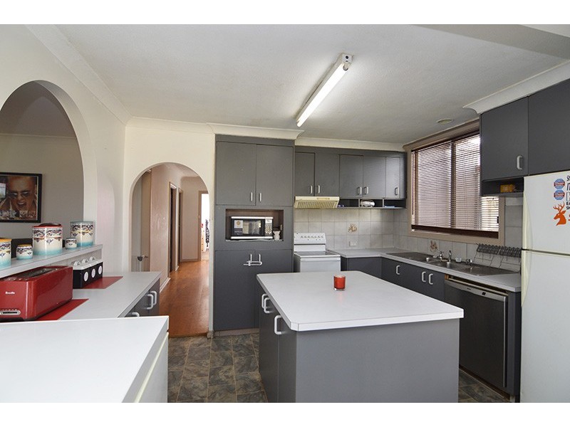 665 Woomera Avenue, Red Cliffs VIC 3496