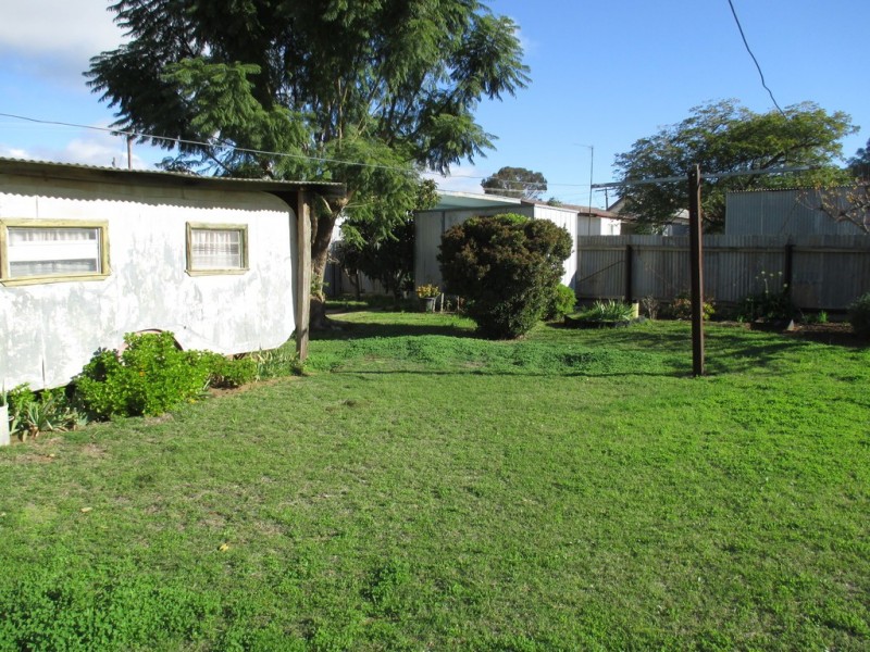 41 Sutcliff Street, Sea Lake VIC 3533