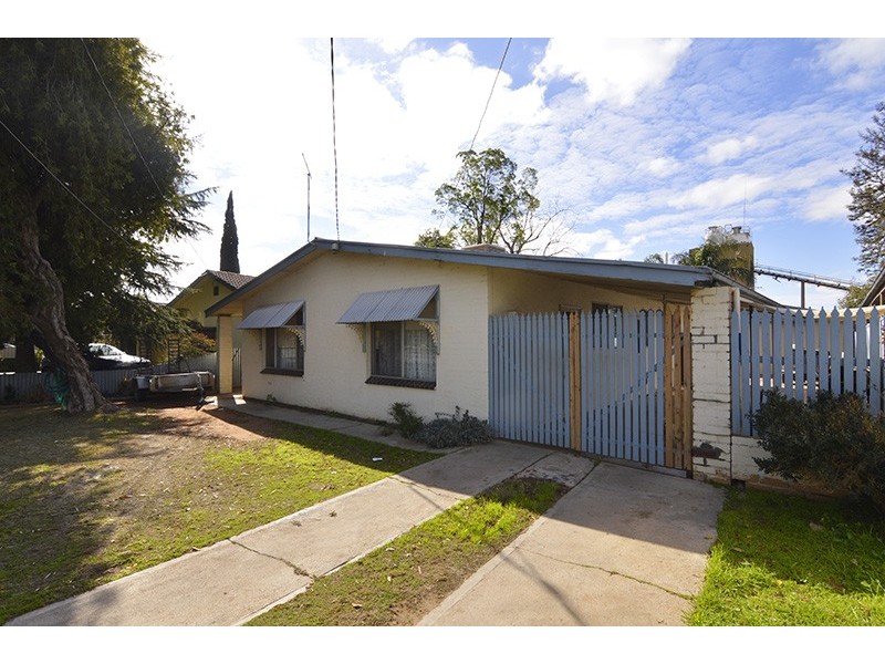96 Eleventh Street, Mildura VIC 3500