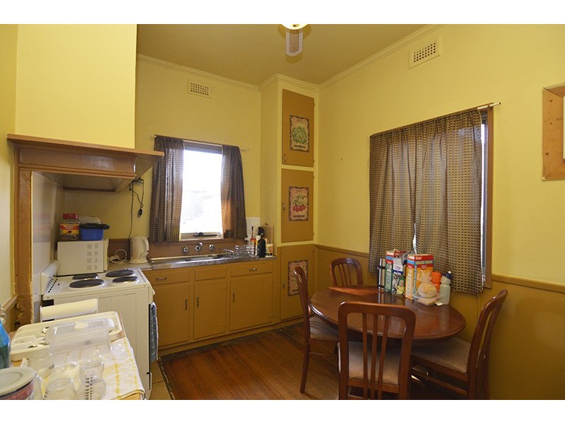 27 Westcliffs Crescent, Red Cliffs VIC 3496