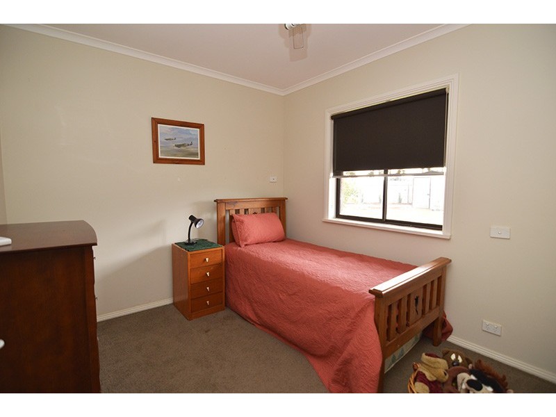 8 Karingal Court, Irymple VIC 3498