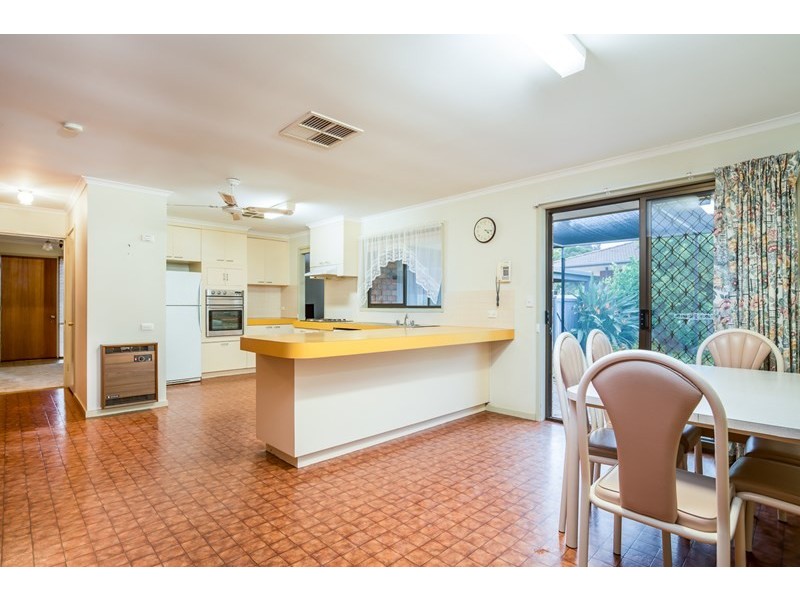 14 Semmens Crescent, Mildura VIC 3500