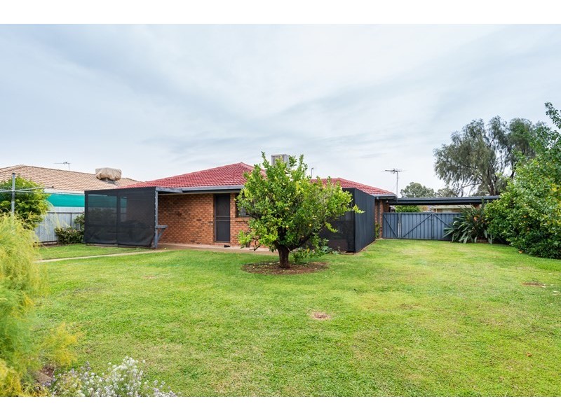 14 Semmens Crescent, Mildura VIC 3500