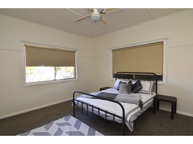 29 Pitman Avenue, Buronga NSW 2739