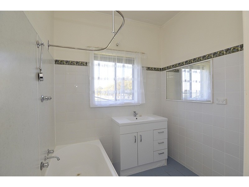 29 Pitman Avenue, Buronga NSW 2739