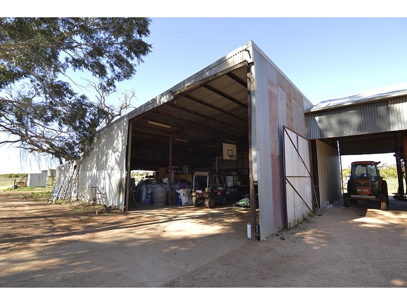 587a Paschendale Avenue, Merbein West VIC 3505