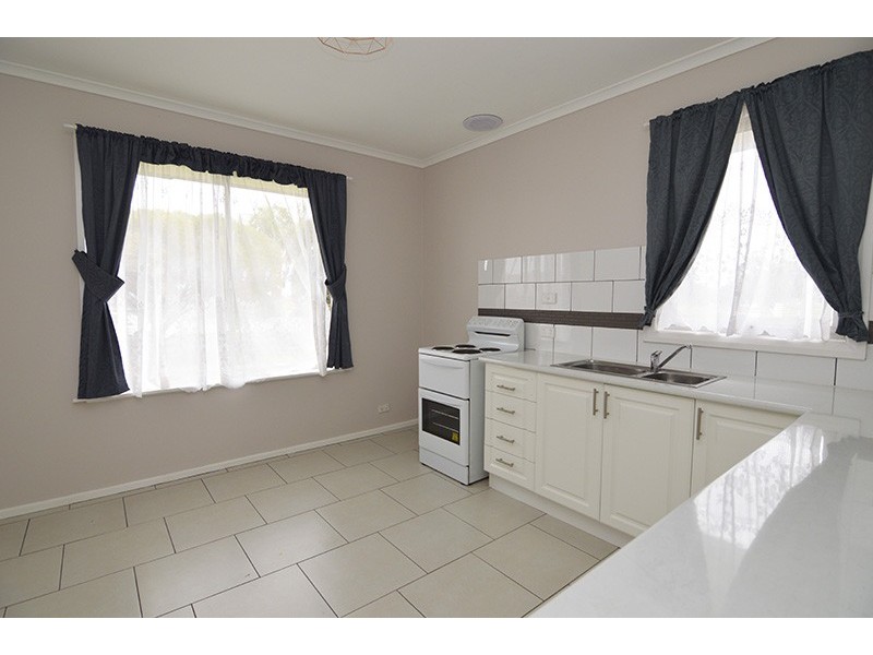 1 Murray Avenue, Red Cliffs VIC 3496