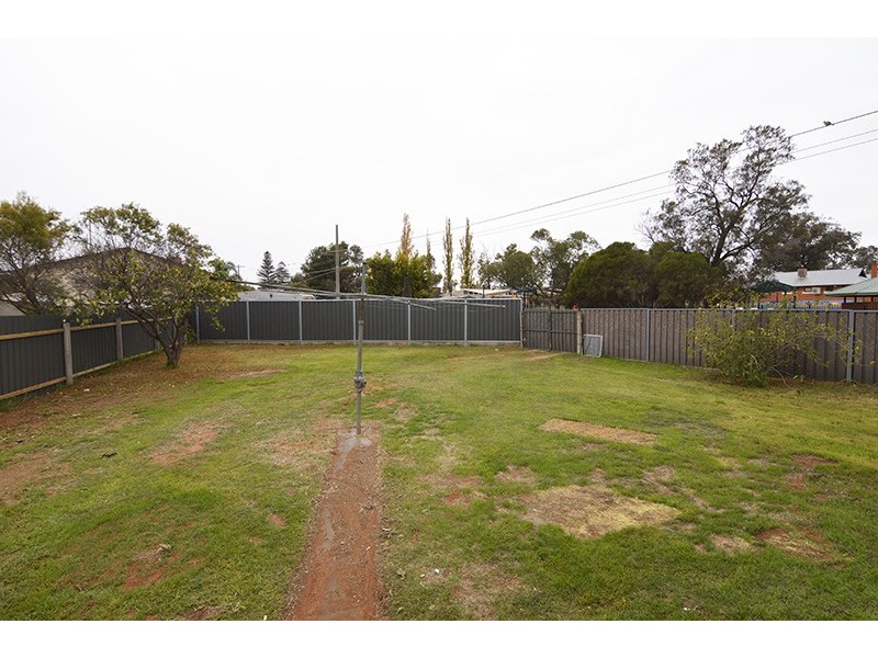 1 Murray Avenue, Red Cliffs VIC 3496
