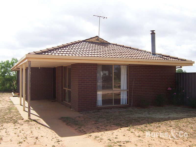 70 Kulkyne Way, Red Cliffs VIC 3496