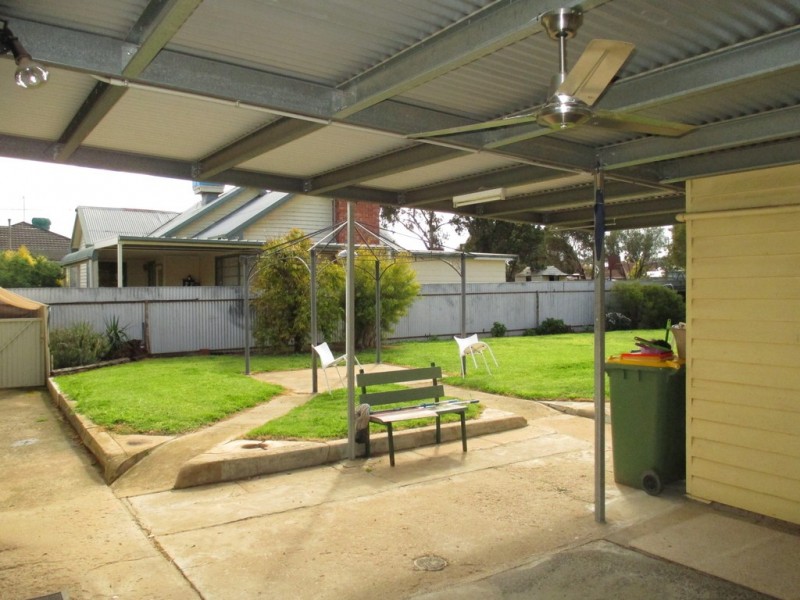 23 Farrell Street, Ouyen VIC 3490