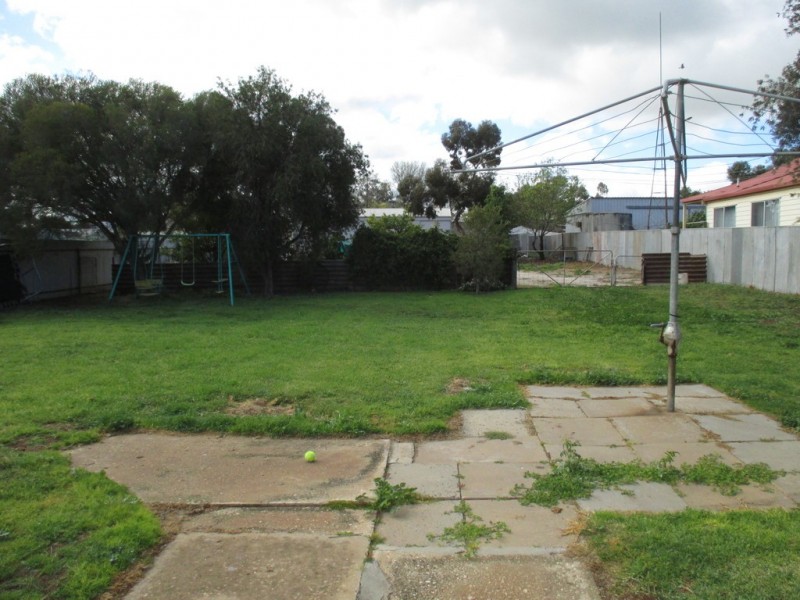 23 Farrell Street, Ouyen VIC 3490