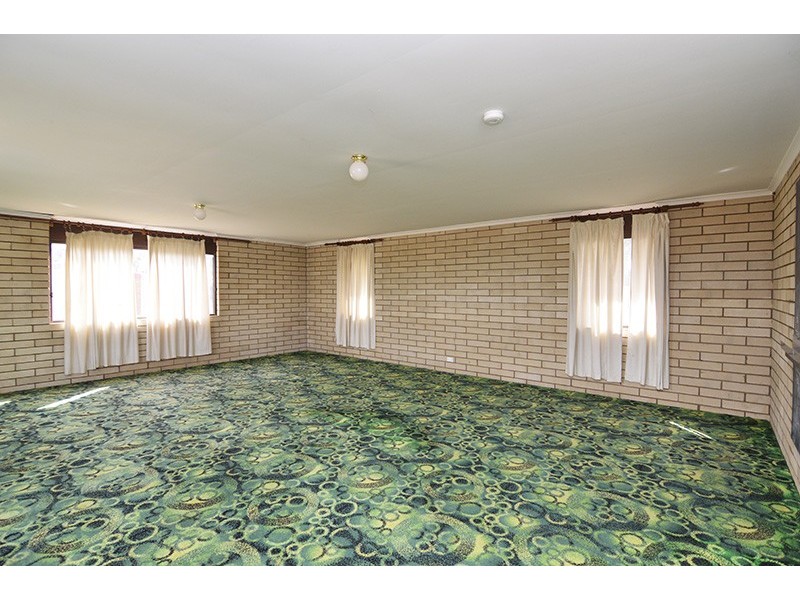 19 Riverview Drive, Dareton NSW 2717