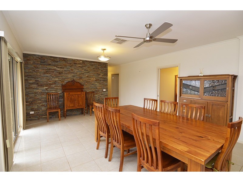 221 Koorlong Avenue, Nichols Point VIC 3501