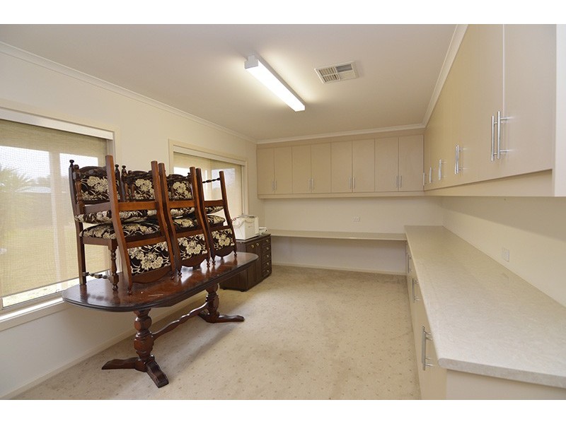 221 Koorlong Avenue, Nichols Point VIC 3501