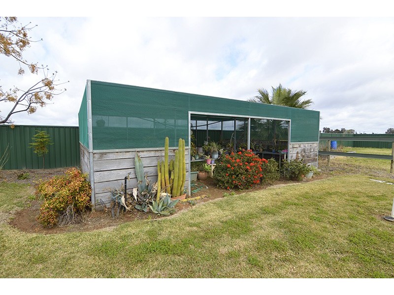 221 Koorlong Avenue, Nichols Point VIC 3501