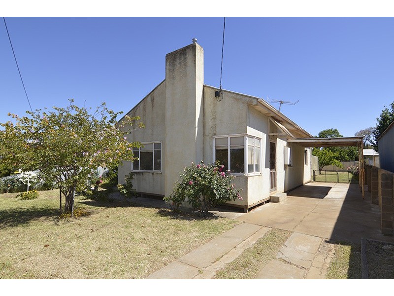 16 Westcliffs Avenue, Red Cliffs VIC 3496