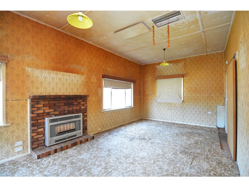 16 Westcliffs Avenue, Red Cliffs VIC 3496