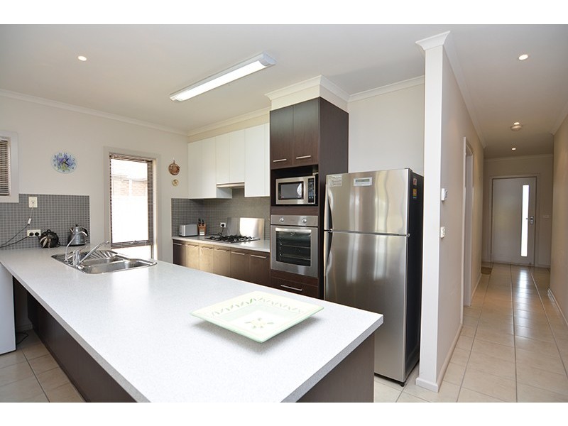 13 Suffolk Drive, Mildura VIC 3500