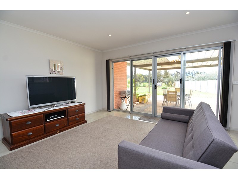 13 Suffolk Drive, Mildura VIC 3500