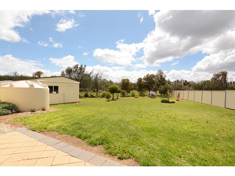 13 Suffolk Drive, Mildura VIC 3500