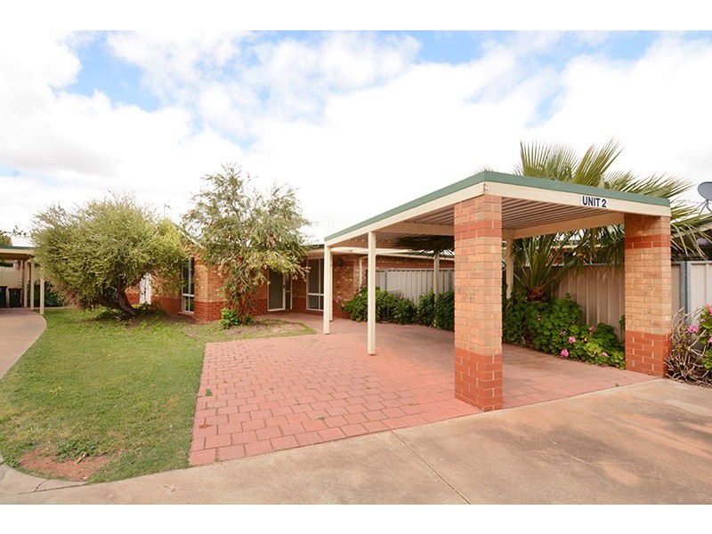 2/642 Koorlong Avenue, Irymple VIC 3498